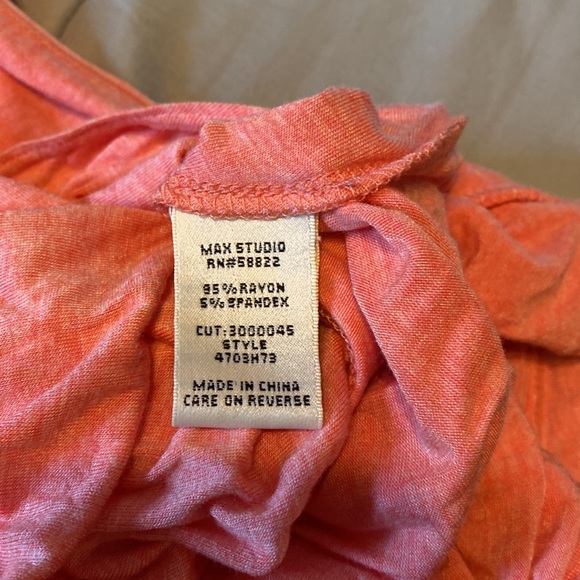 Max Studio low cut v-neck Top - Picture 6 of 7